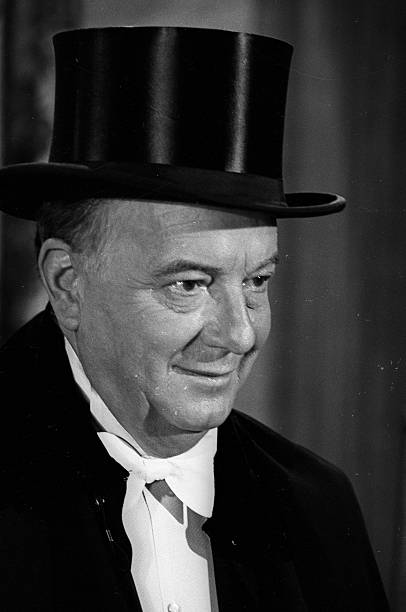 Maurice Evans