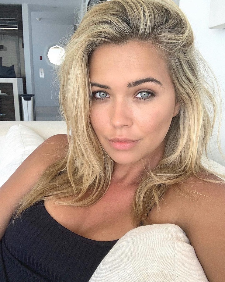 Sandra Kubicka Sandra Kubicka