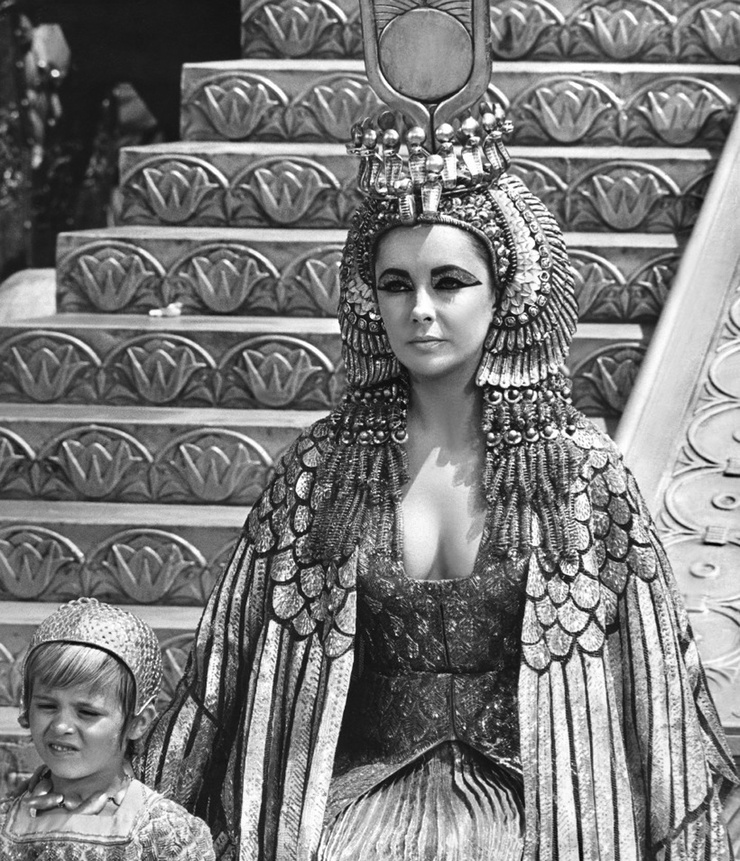 Elizabeth Taylor Elizabeth Taylor