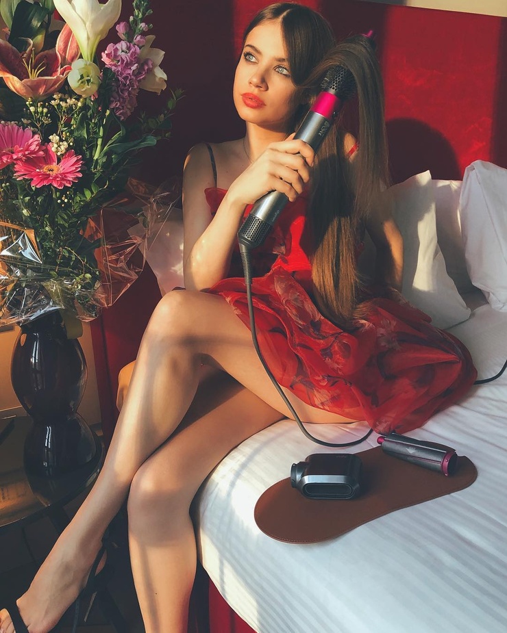 Xenia Tchoumitcheva Xenia Tchoumitcheva
