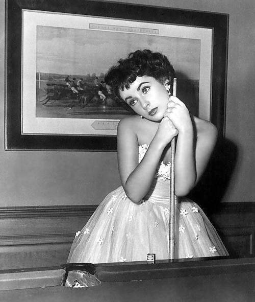 Elizabeth Taylor Elizabeth Taylor