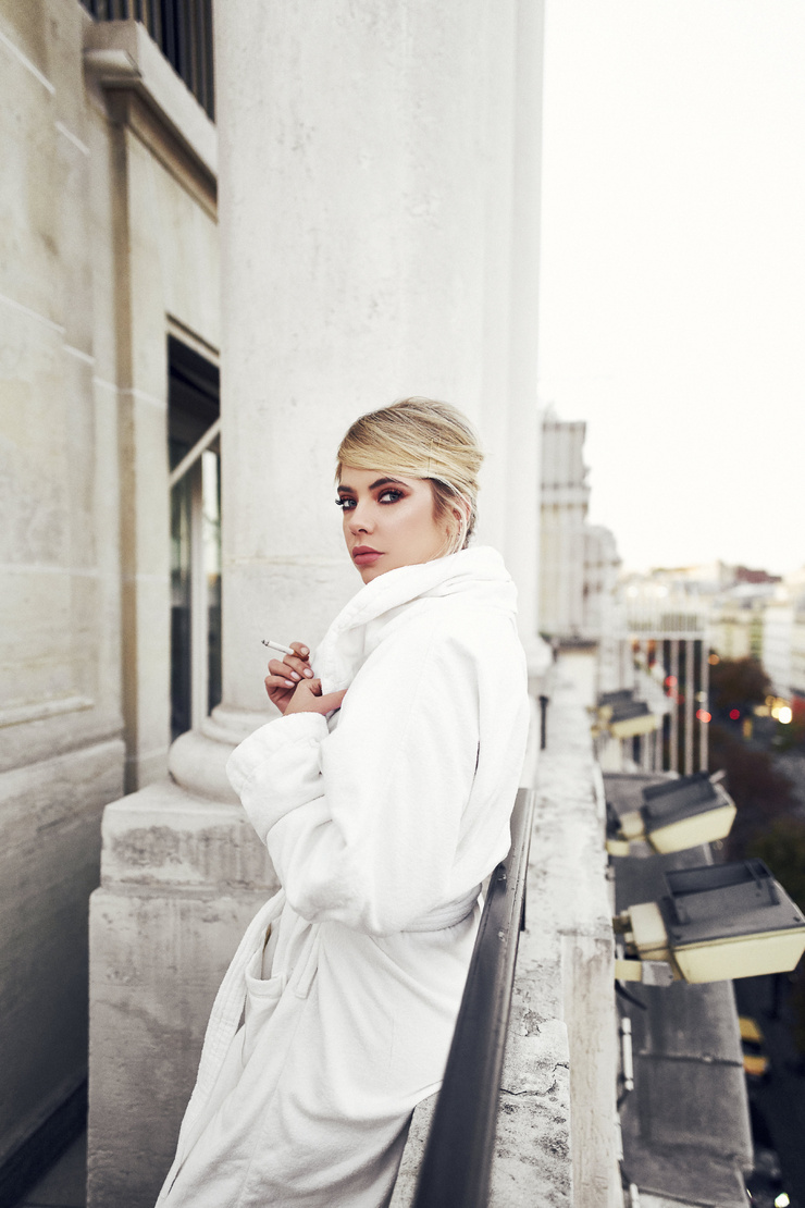 Ashley Benson Ashley Benson