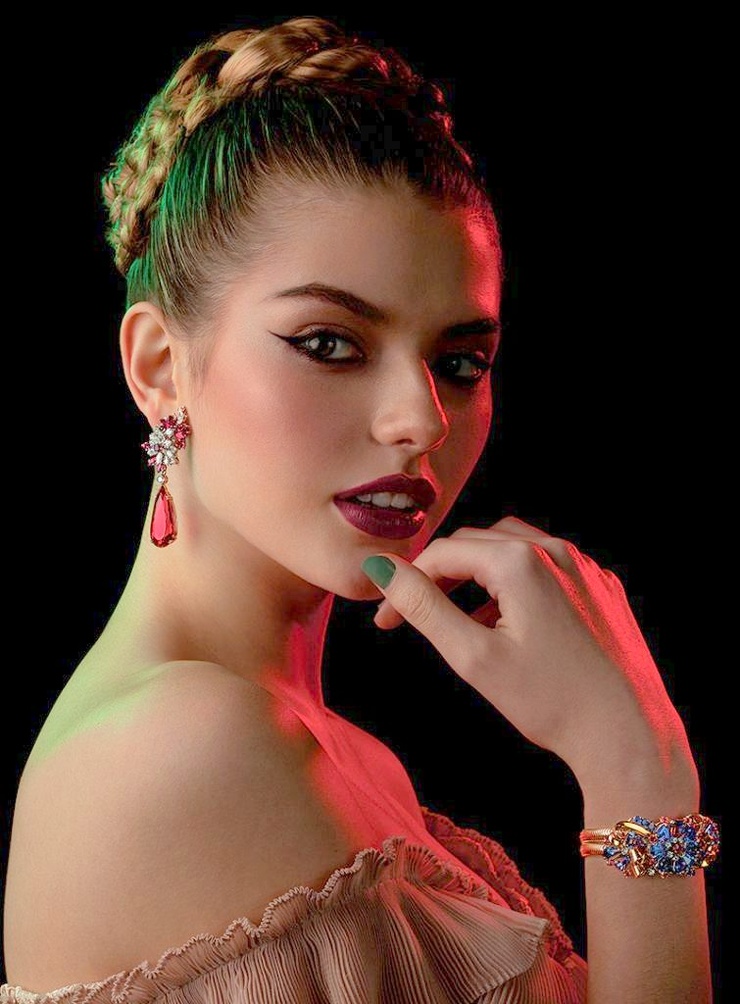 Talia Papantoniou Talia Papantoniou