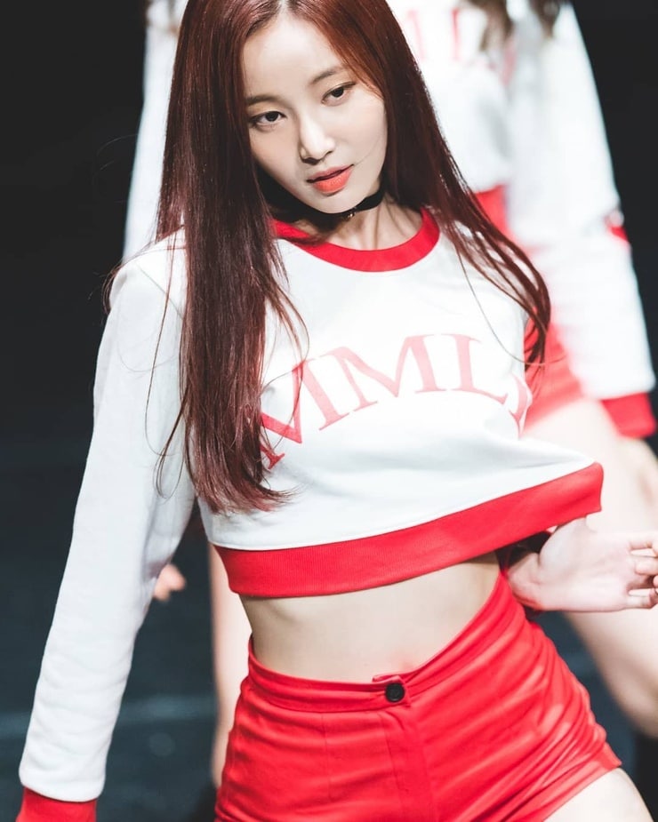 Yeonwoo Yeonwoo