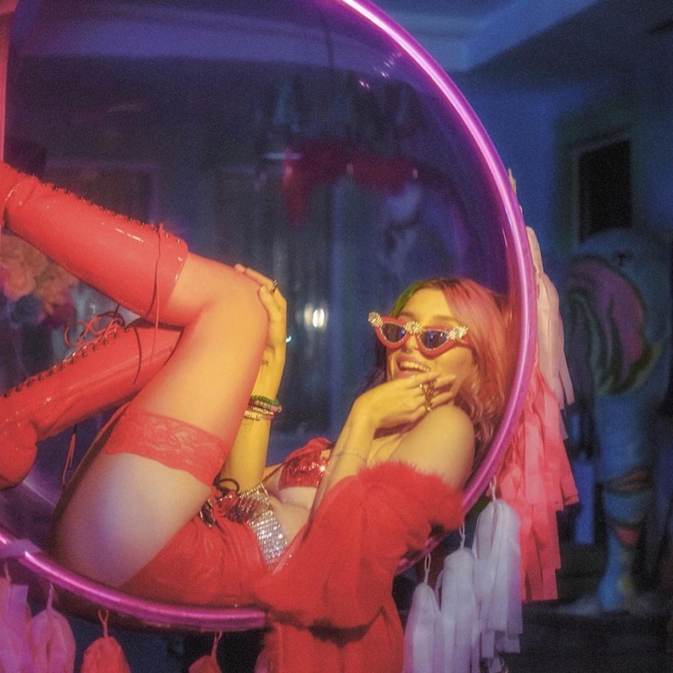 Dani Thorne Dani Thorne