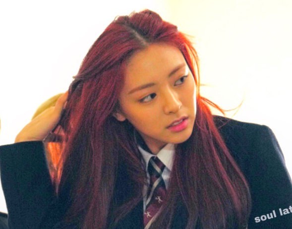 Yuna (ITZY)