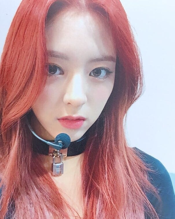 Yuna (ITZY) Yuna (ITZY)