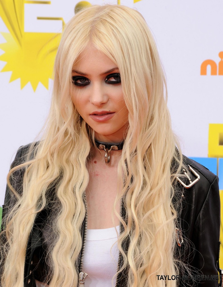 Taylor Momsen Taylor Momsen