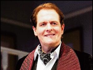 Robert Bathurst