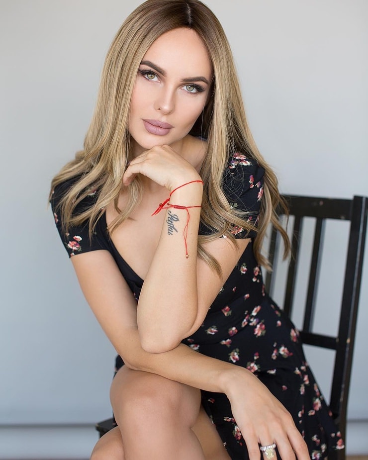 Hanna (Anna Ivanova)