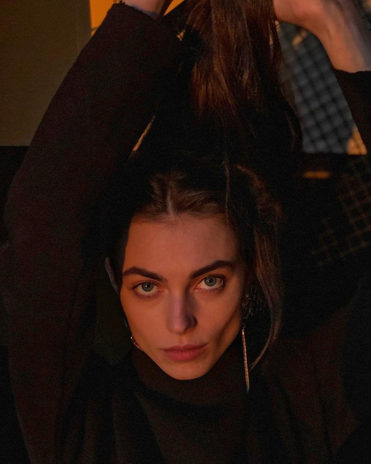 Charleen Weiss Charleen Weiss