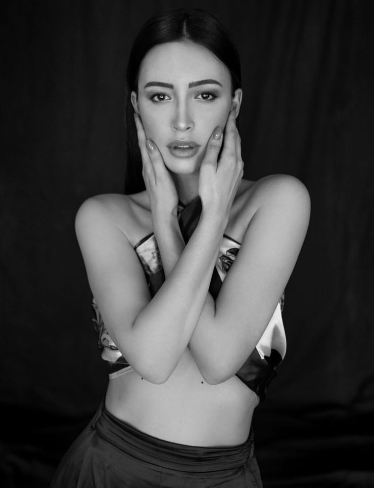 Christian Serratos Christian Serratos