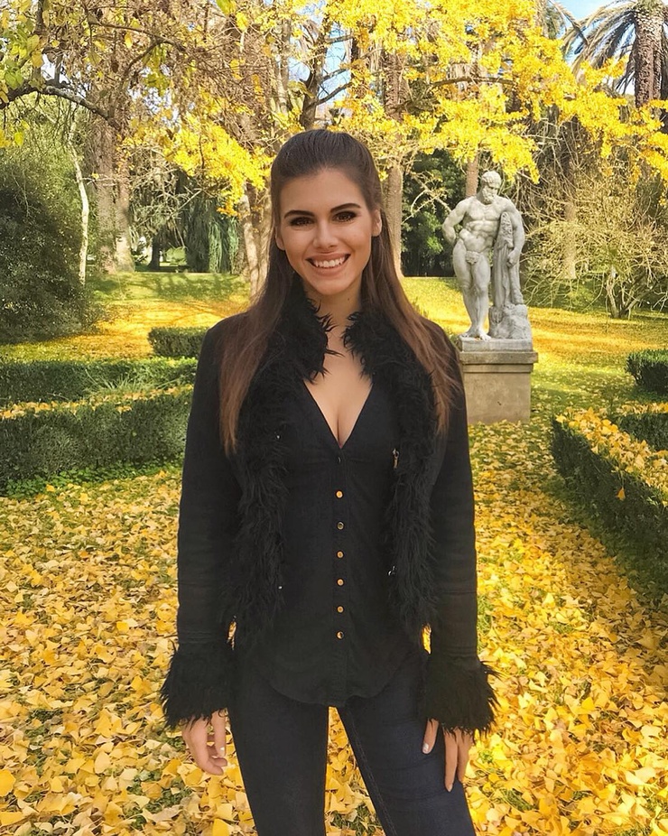 Katharina Nahlik Katharina Nahlik