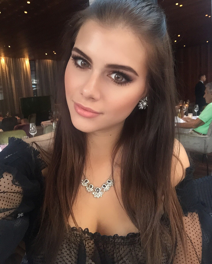 Katharina Nahlik Katharina Nahlik