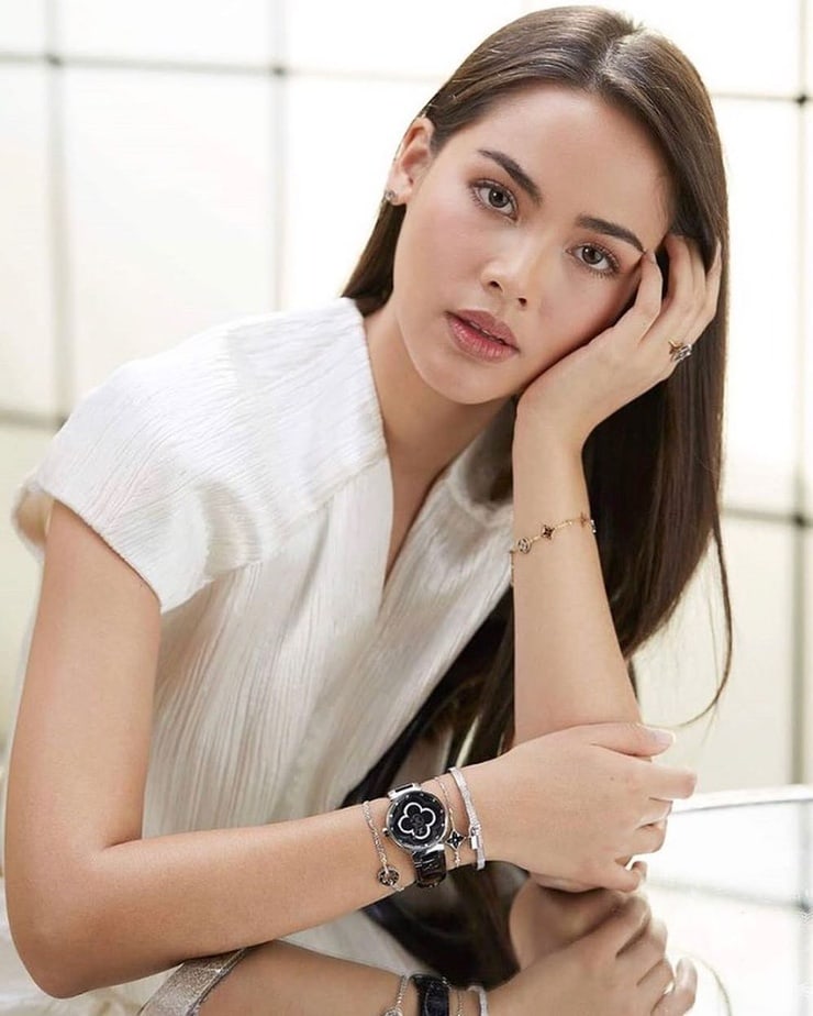 Picture Of Urassaya Sperbund 6475