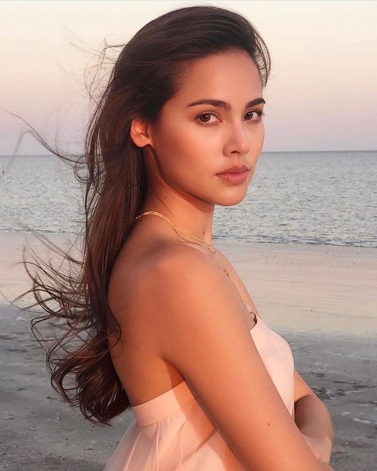 Urassaya Sperbund