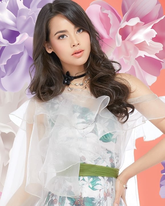 Urassaya Sperbund Urassaya Sperbund