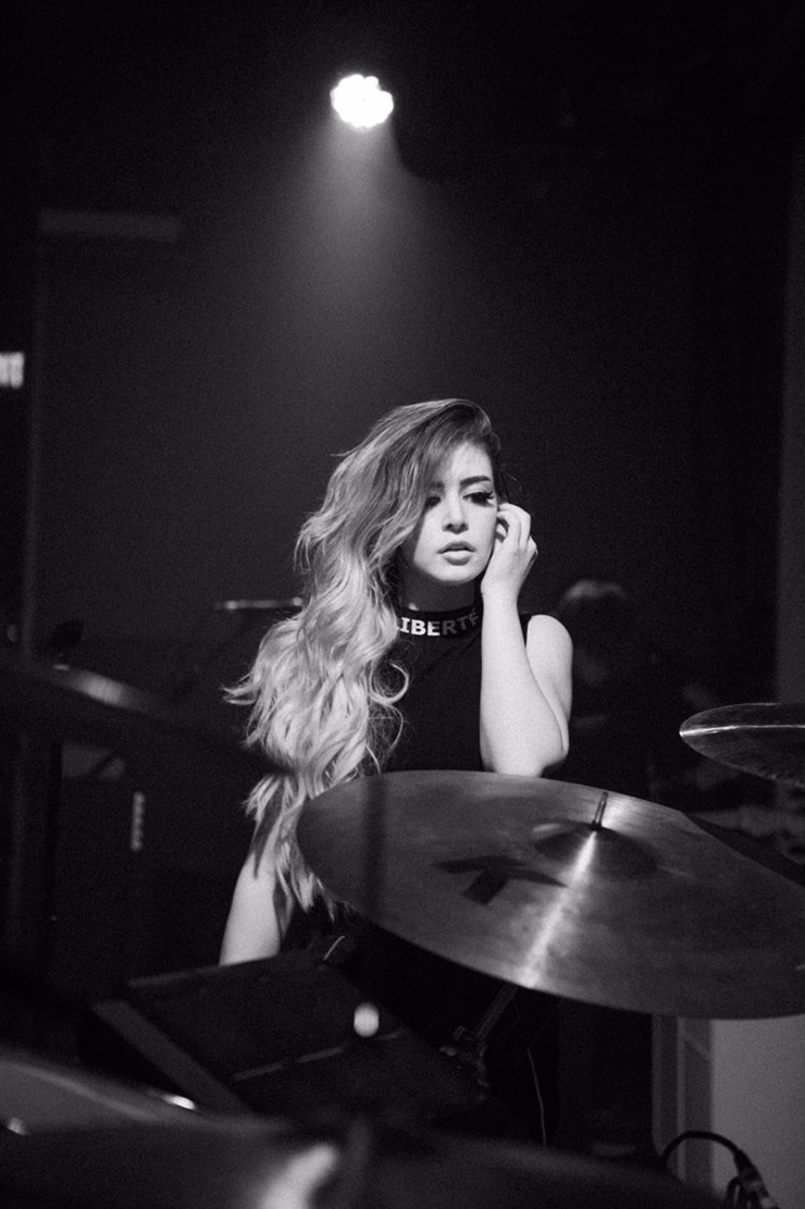 Chrissy Costanza