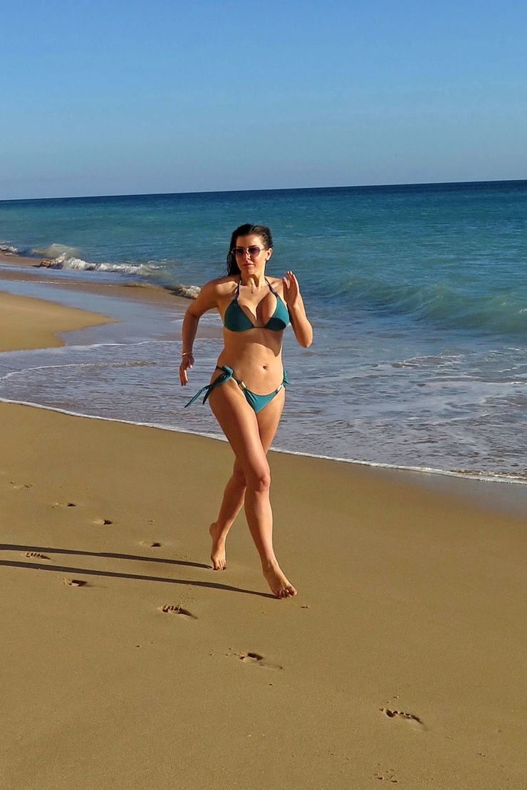 Imogen Thomas