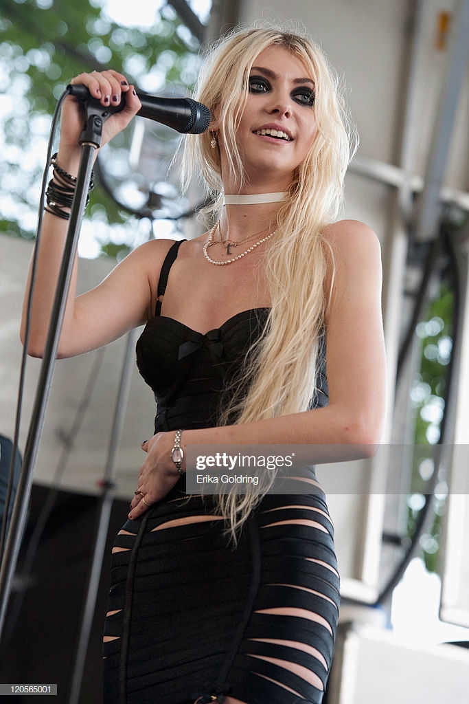 Taylor Momsen Taylor Momsen