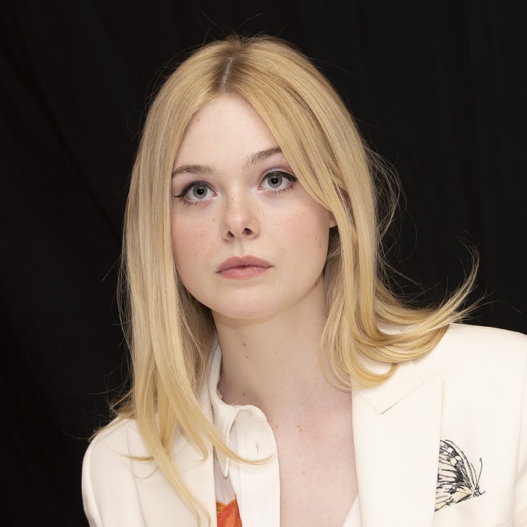 Elle Fanning Image