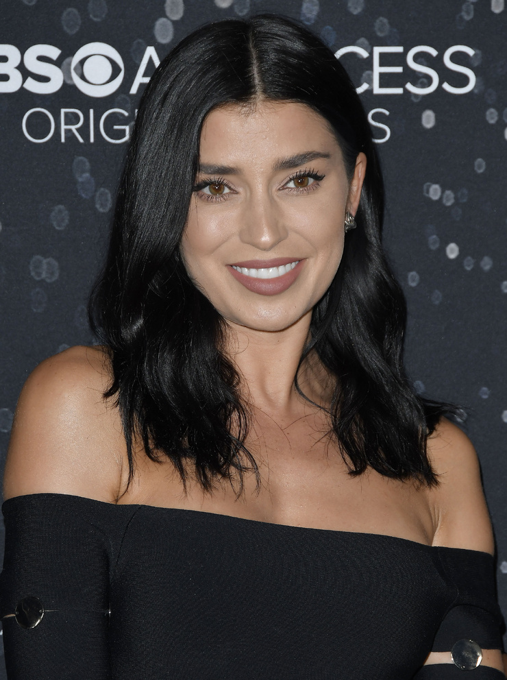 Nicole Williams Nicole Williams