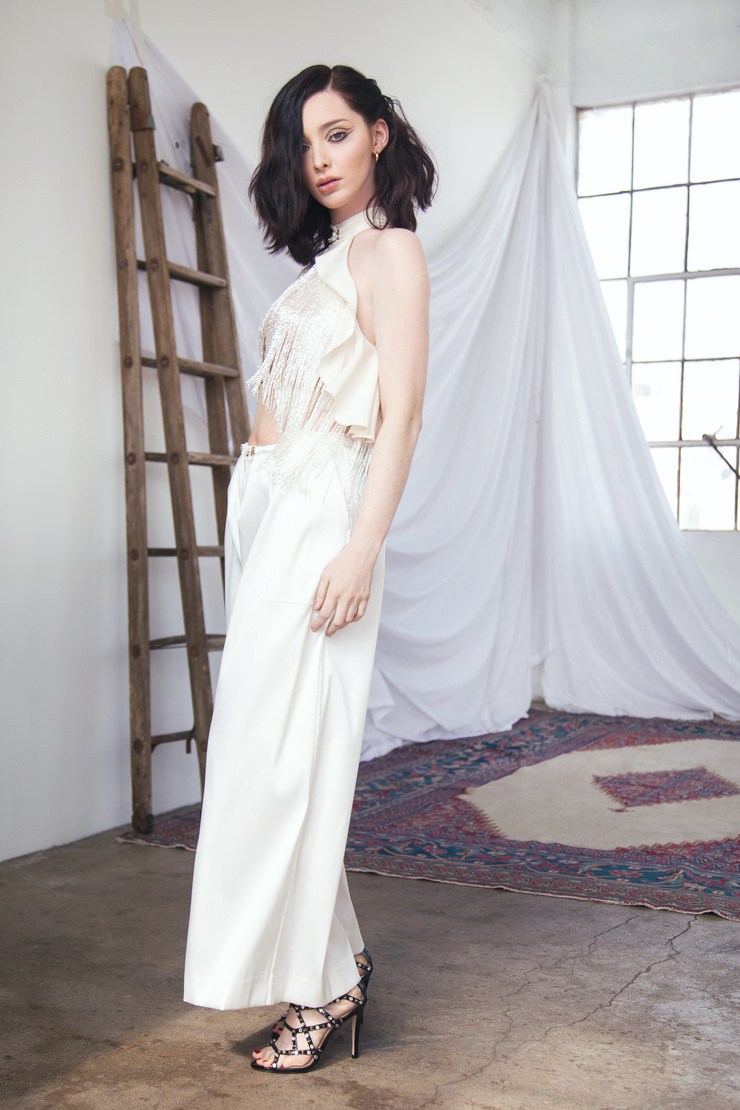 Emma Dumont Emma Dumont