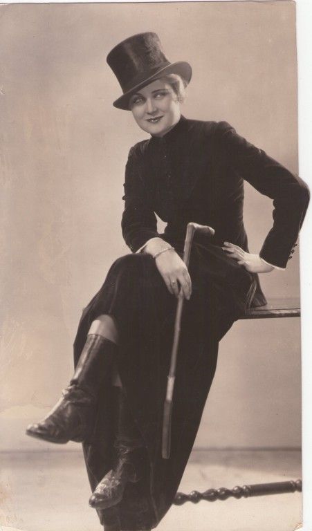 Jeanette Loff Jeanette Loff