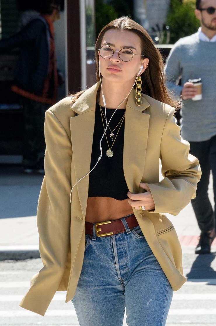 Emily Ratajkowski