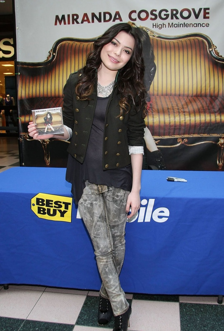 Miranda Cosgrove