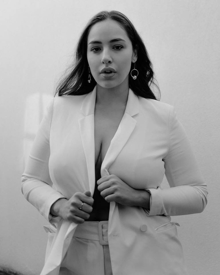 Jada Sezer Jada Sezer
