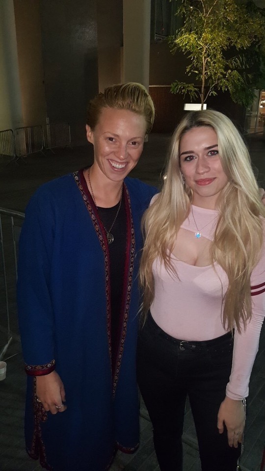 La Roux