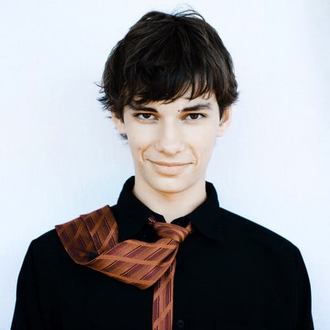 Picture of Devon Bostick