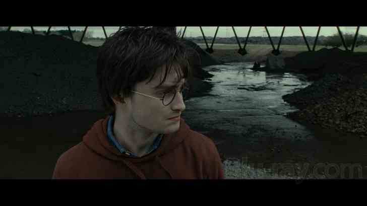 Harry Potter and the Deathly Hallows, Part 1 (Blu-ray + DVD)  [Region Free]