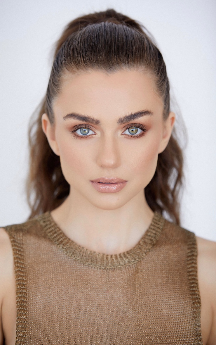 Victoria Konefal Victoria Konefal