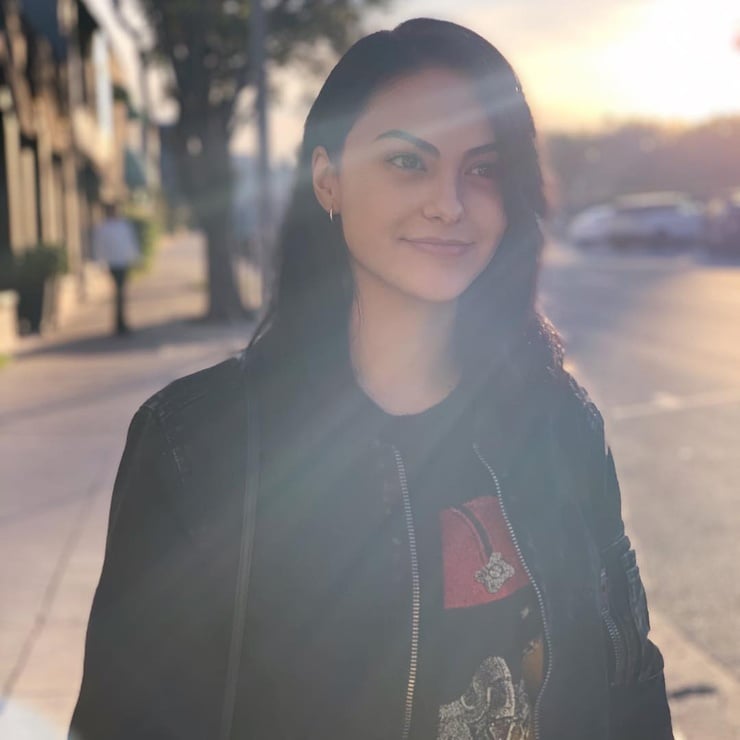 Camila Mendes