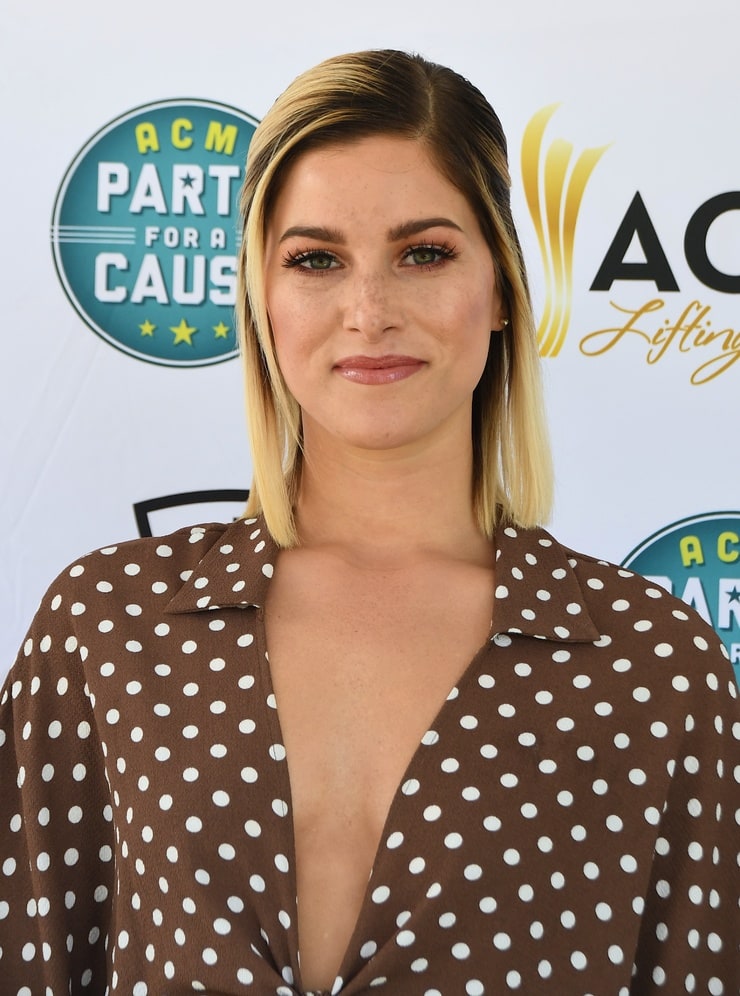 Cassadee Pope