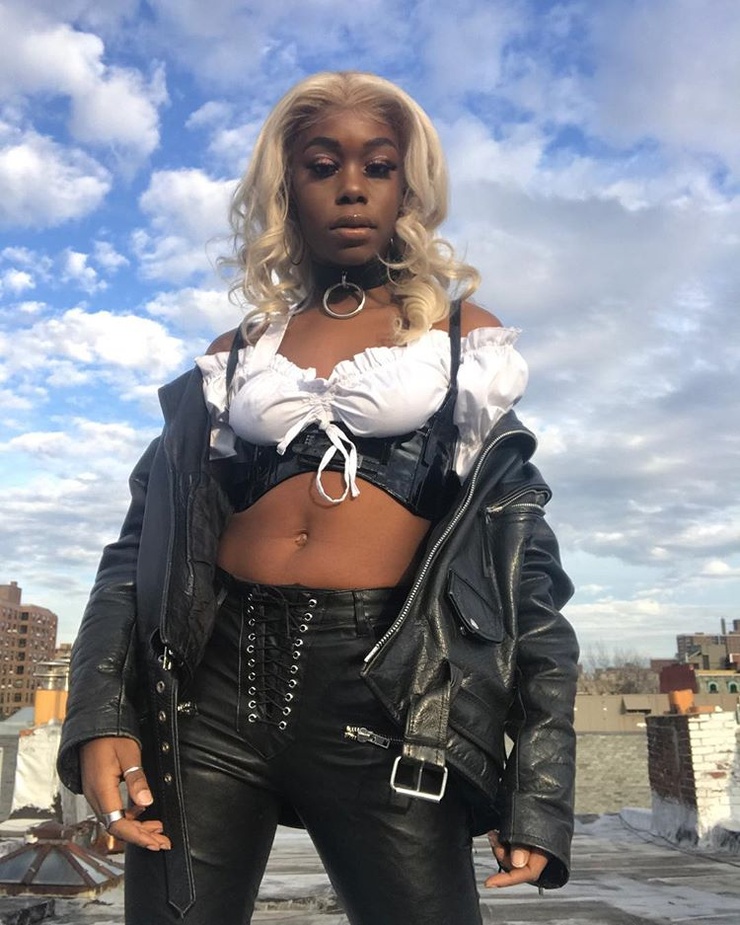 Halle Cherry