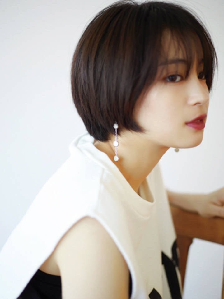 Suzu Hirose