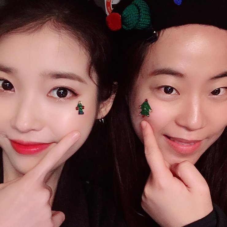 IU
