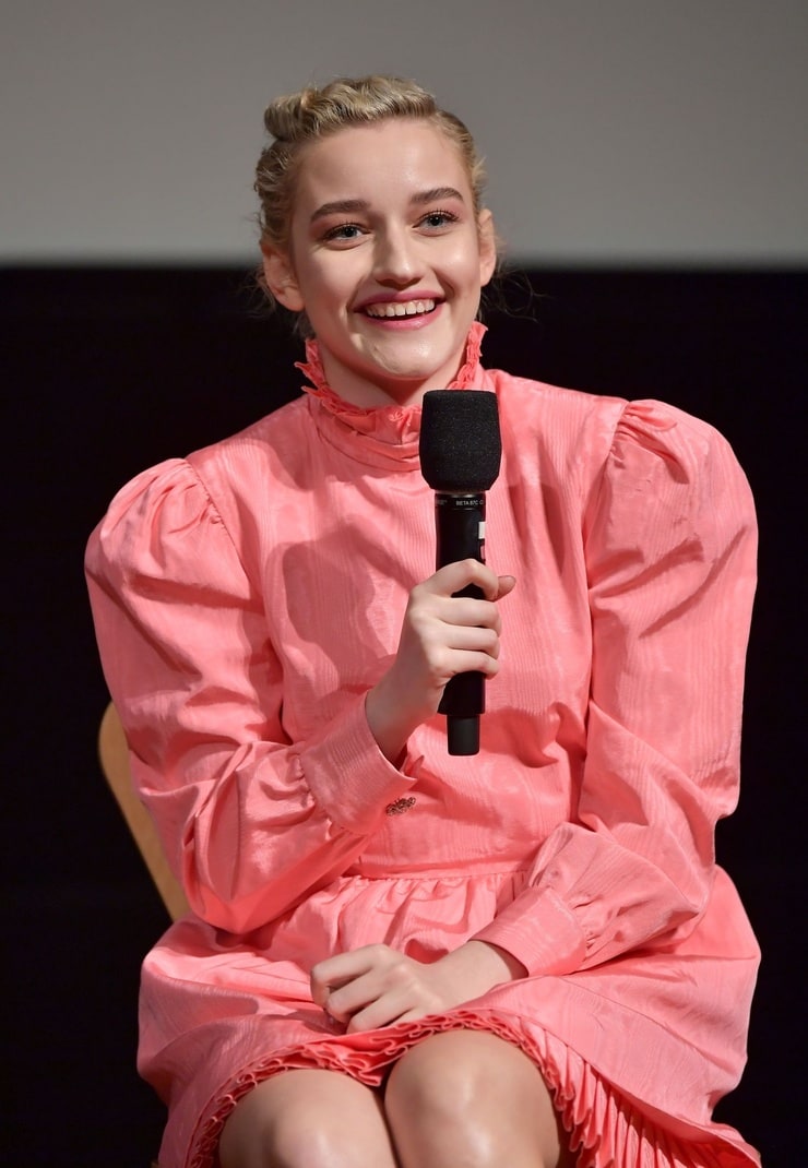 Julia Garner