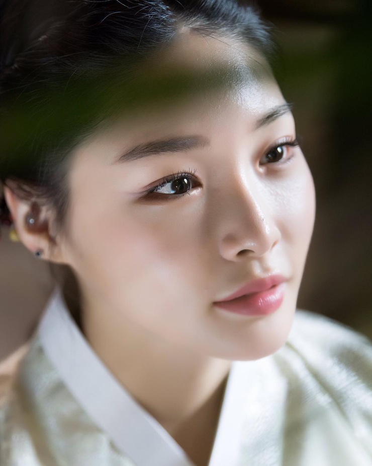 Chung-ha Kim Chung-ha Kim