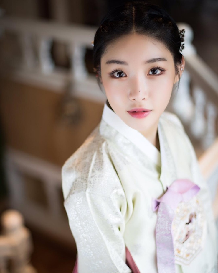 Chung-ha Kim Chung-ha Kim