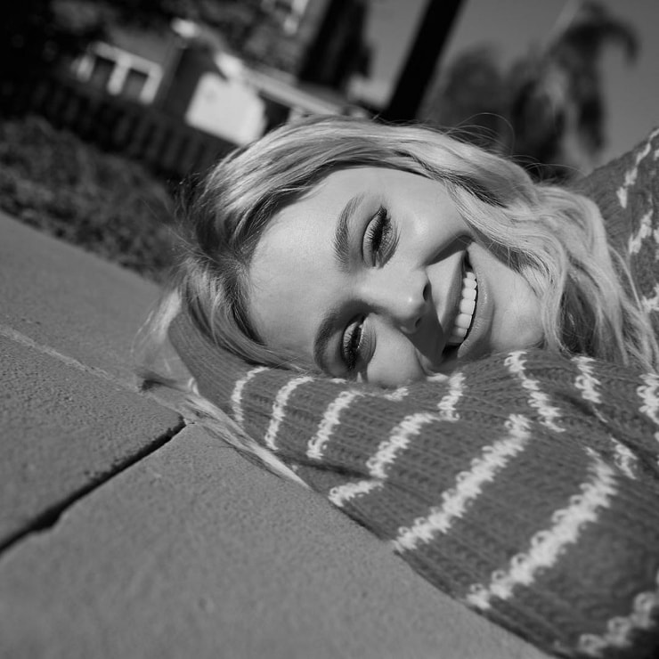 Emily Alyn Lind Emily Alyn Lind