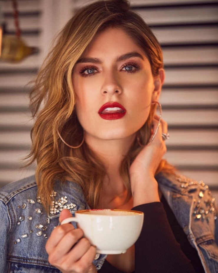 Laura Tobón