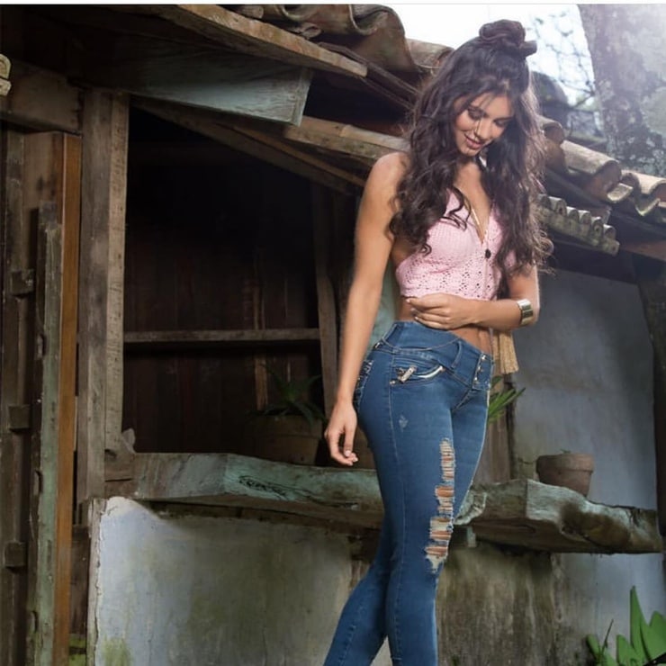 Maria Fernanda Muriel Maria Fernanda Muriel