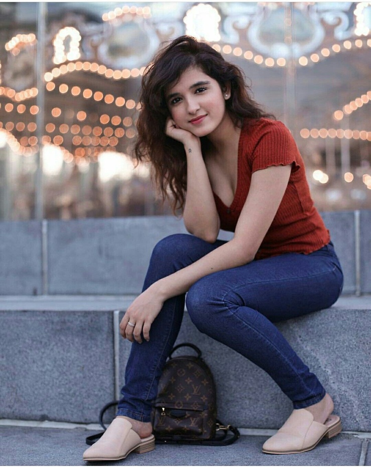 Shirley Setia Shirley Setia