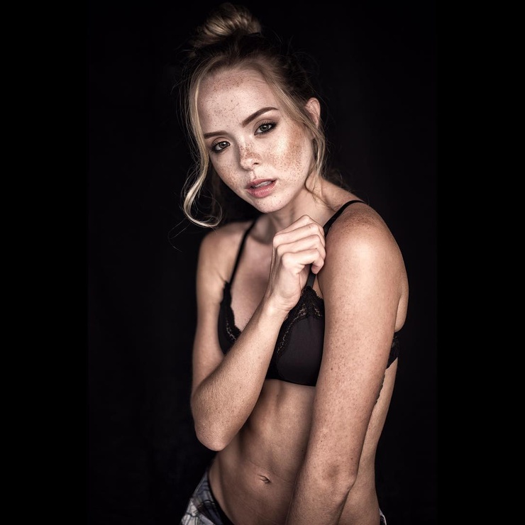 Laura Restrepo II