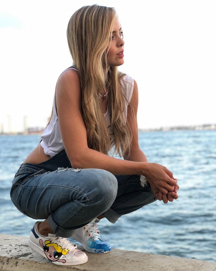 Laura Restrepo II