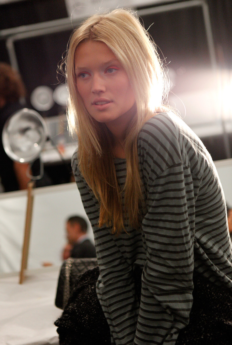 Toni Garrn Toni Garrn